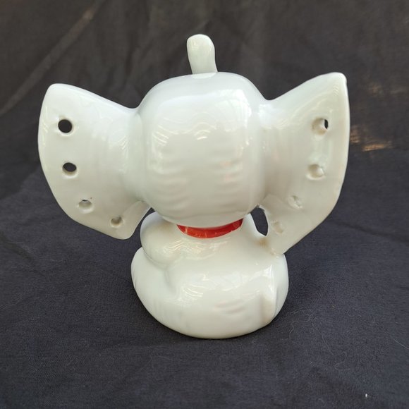 Vintage Ceramic White Elephant with Red Bow earring and ring holder - Picture 3 of 4